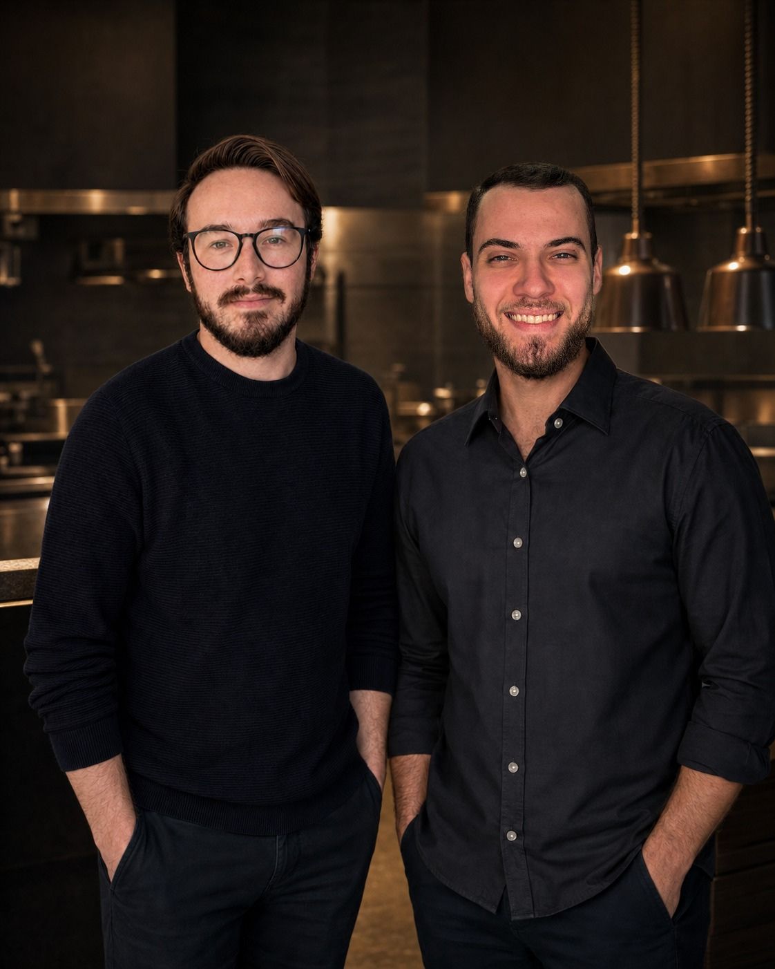 Equipe Auryon em uma cozinha de restaurante